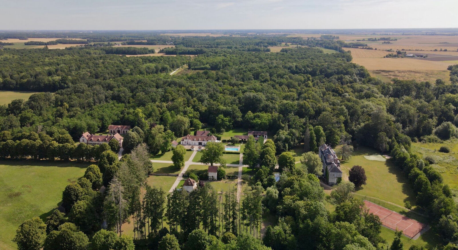 MOMOAMO – Domaine de Courtigis — Oussoy-en-Gâtinais